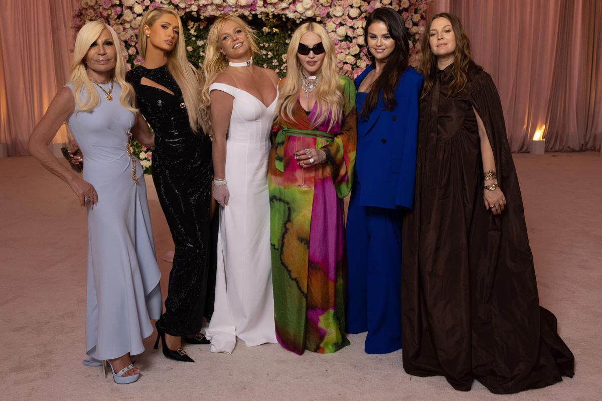 Britney Spears, Madonna, sing more 'Vogue' at wedding