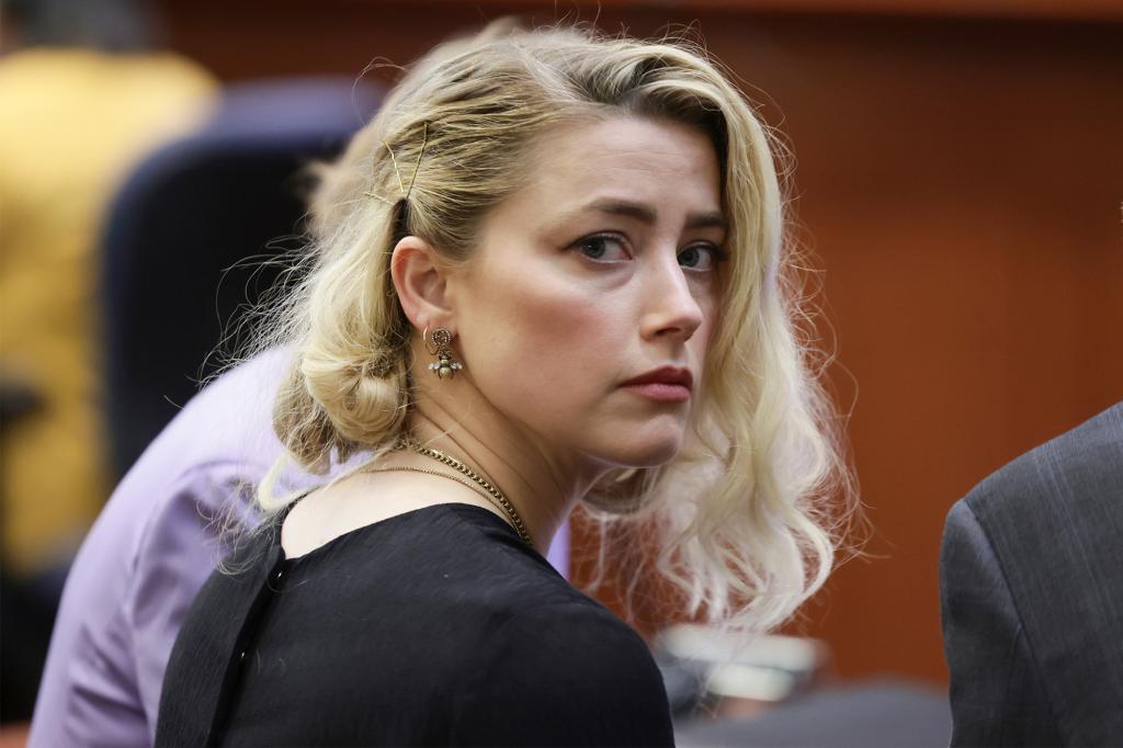 Amber Heard asks for Johnny Depp's eviction for defamation