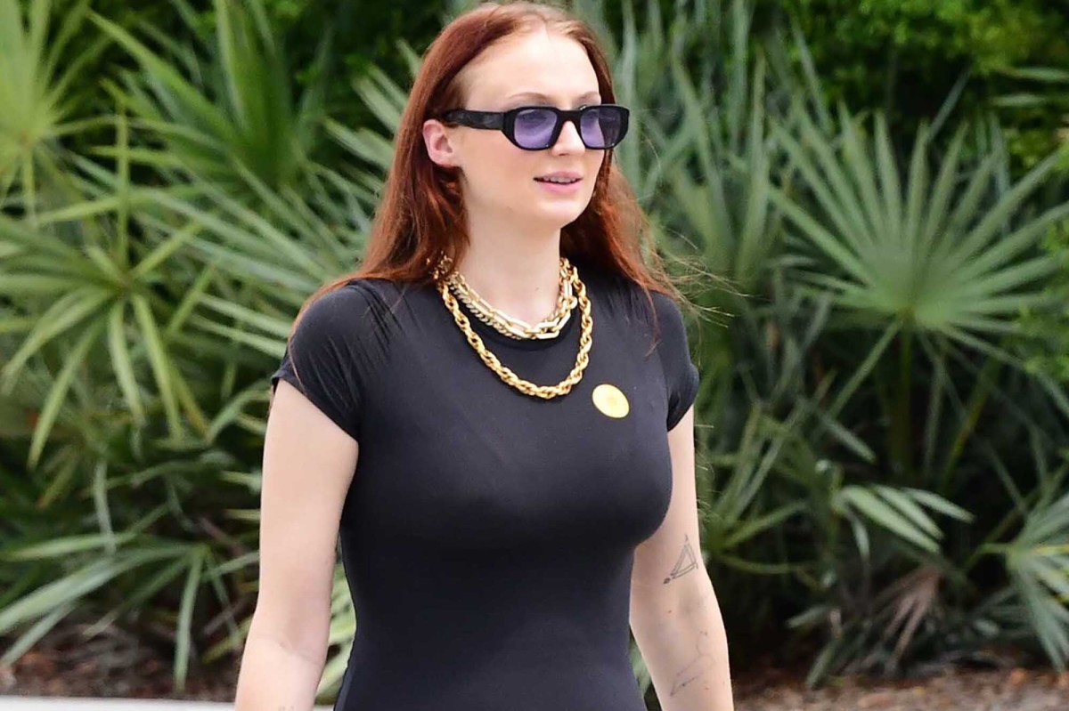 Sophie Turner steps out after giving birth and more star photos