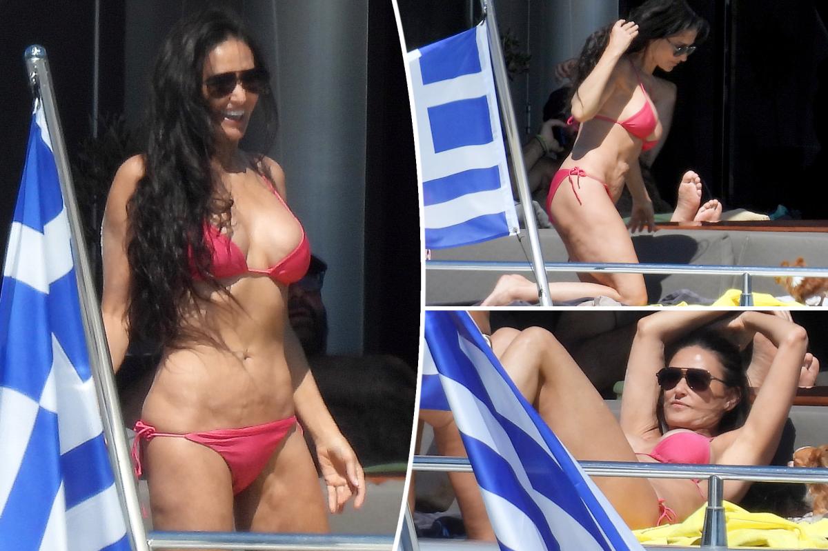 Demi Moore shows off fit bikini body on holiday in Greece