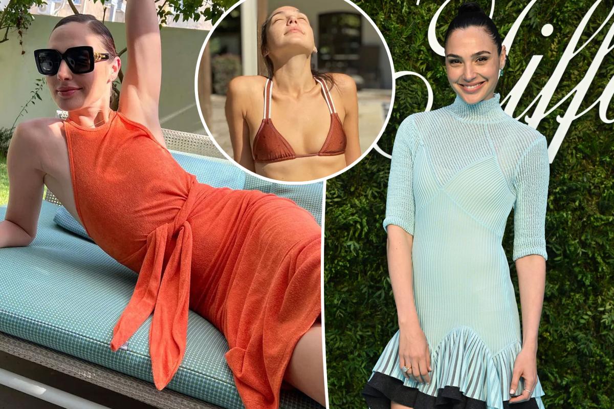Gal Gadot shows off toned abs in makeup-free bikini photos