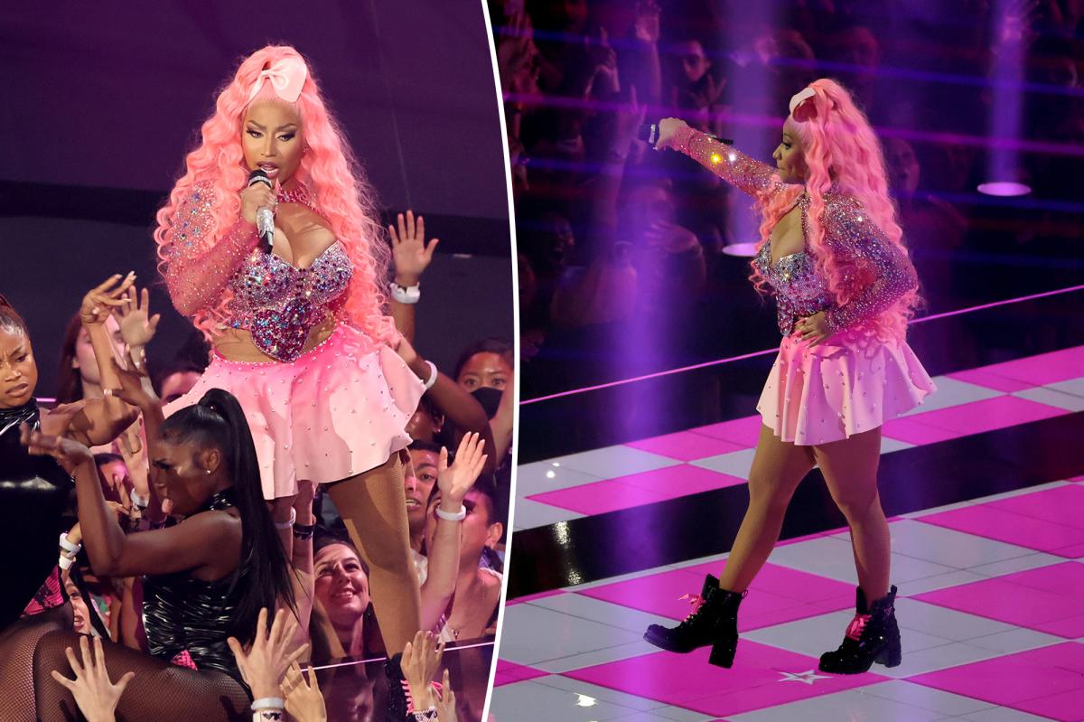 Nicki Minaj Performs At MTV VMAs 2022, Receives Vanguard Award