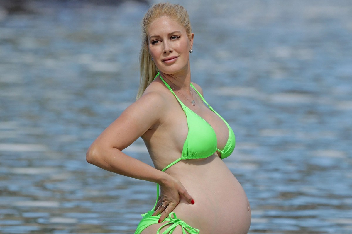 Pregnant Heidi Montag shows off her baby bump and more star photos