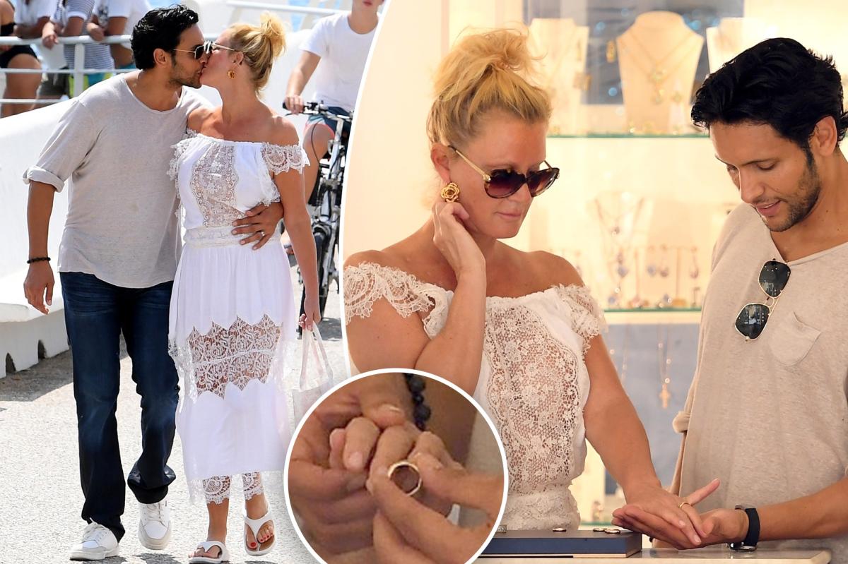 Sandra Lee Spotted Ring Shopping With Fiance Ben Youcef