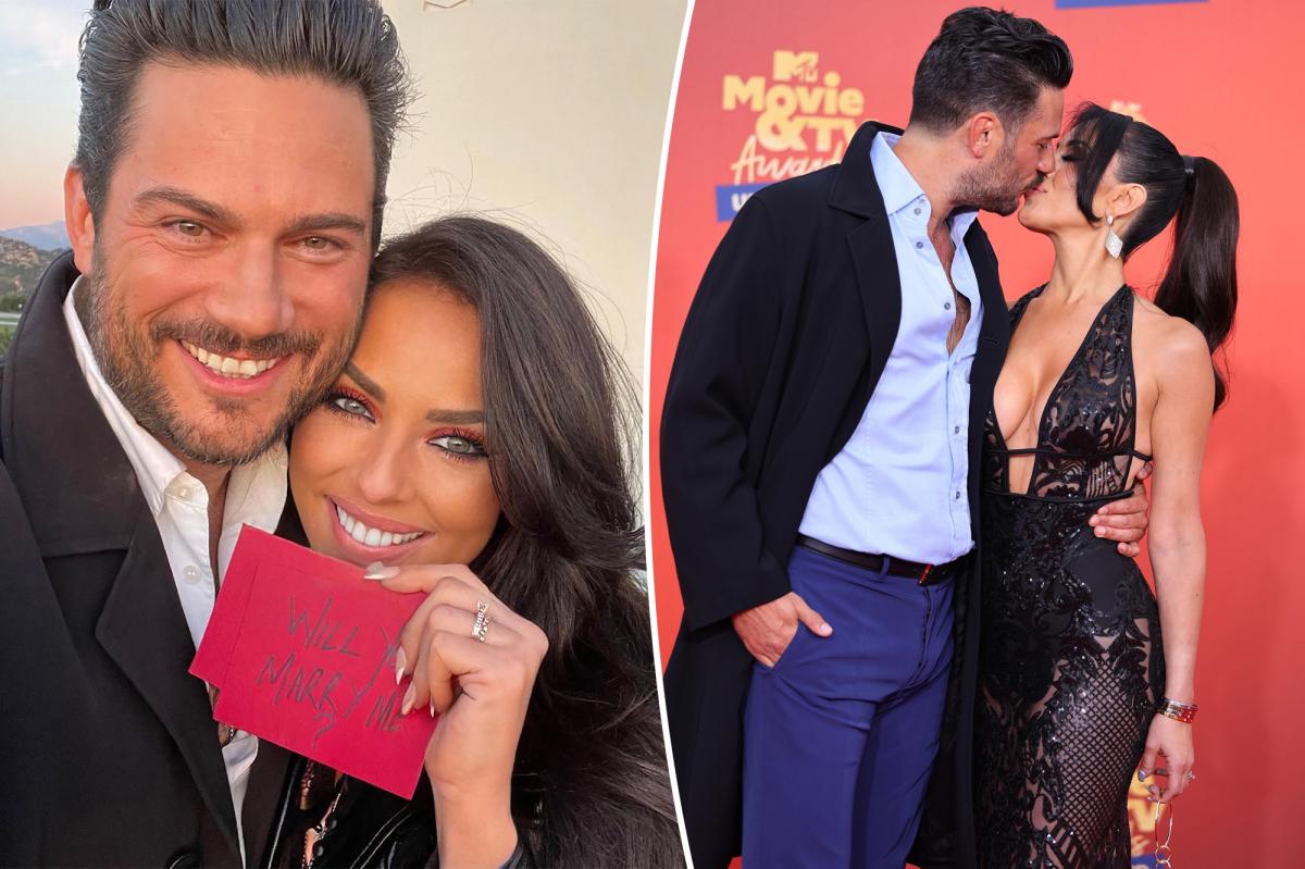 'Selling Sunset' star Vanessa Villela shares proposal photos with Tom Fraud