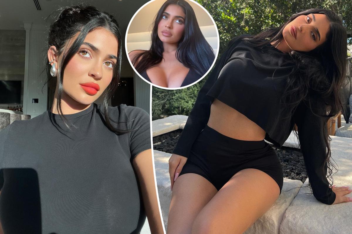 Kylie Jenner Shows Busty Sexy New Selfies