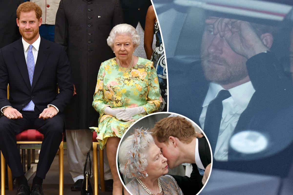 Prince Harry told minutes before news of Queen's death: report