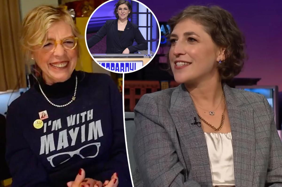 'Jeopardy' presenter Mayim Bialik says her mother criticizes her outfits