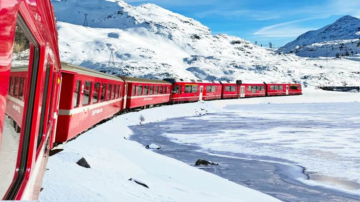 8 Bucket List Train Rides You Should Take at Least Once in Your Life 1